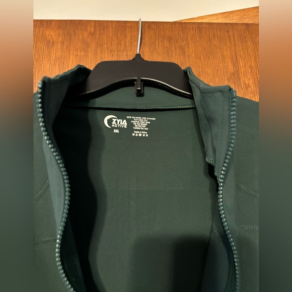 GREEN ZIP UP ZYIA ATHLETIC WEAR JACKET SIZE XXL GOOD CONDITION - Picture 5 of 6